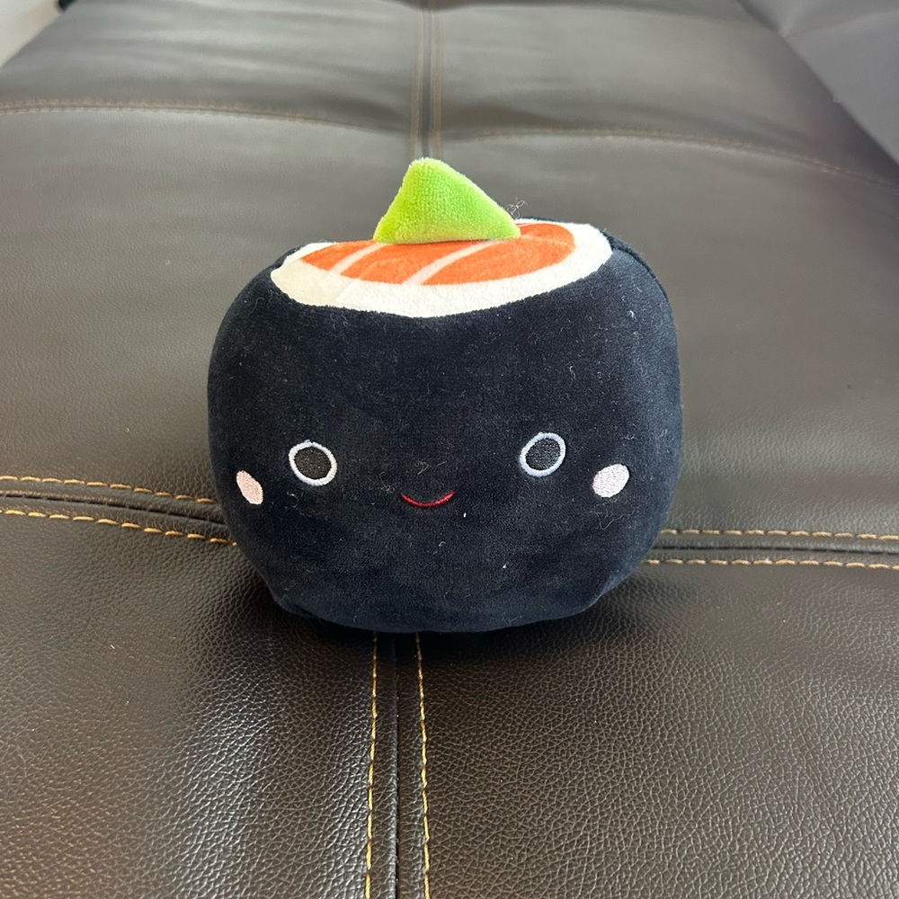 Shozo The Shushi Sqishmallow